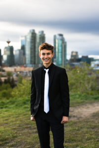 Calgary high school grad photo session Scottsman Hill
